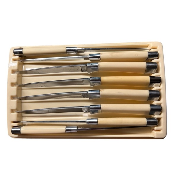 8 pc Steak Knives Carvel Hall By Briddell Ivory Cream Color Bakelite Handles - Picture 1 of 5